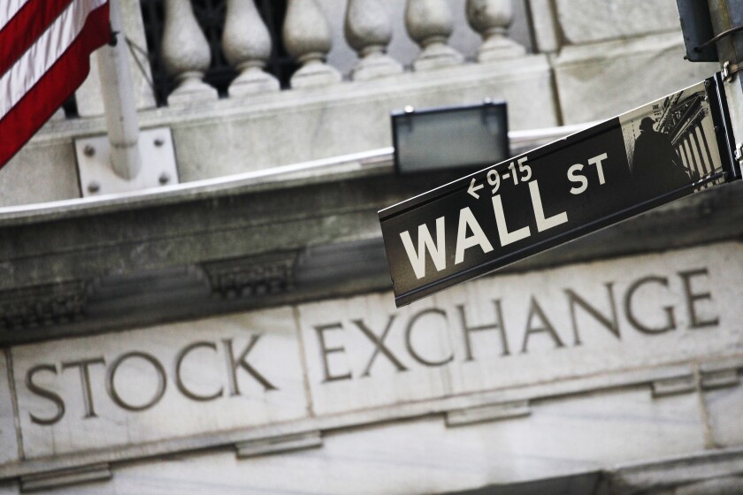 Update del mercato: azioni miste, Bitcoin supera i $30.000