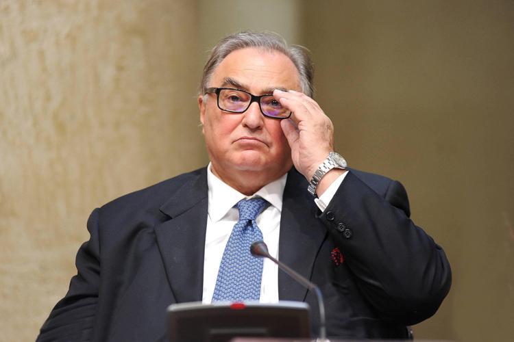 Generali, Sapelli: “Con dimissioni Caltagirone battaglia in Mediobanca”