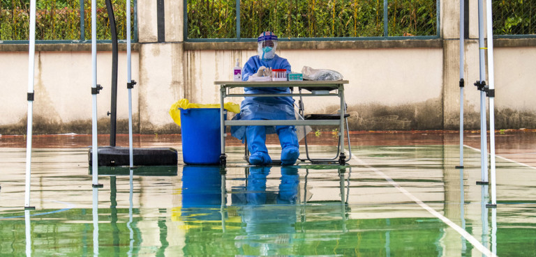 I lockdown affondano l’economia cinese