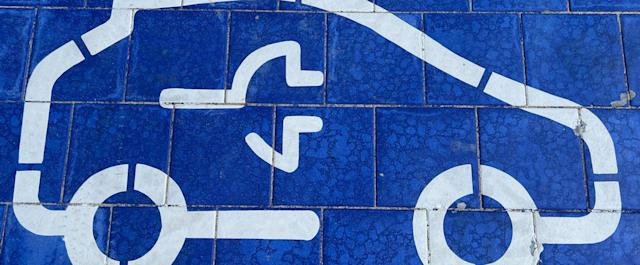 In Ue aumentano del 10% le vendite di auto elettriche, in Italia calano del 15%