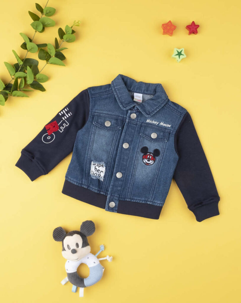 Prénatal: la primavera si veste di denim