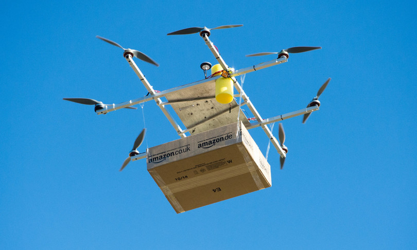Amazon ci riprova: consegne con i droni entro fine anno  