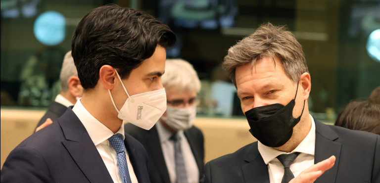 Anche l’Olanda toglie le restrizioni sulla produzione elettrica a carbone 