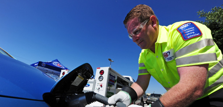 Gli standard del governo Usa per le stazioni di ricarica delle auto elettriche