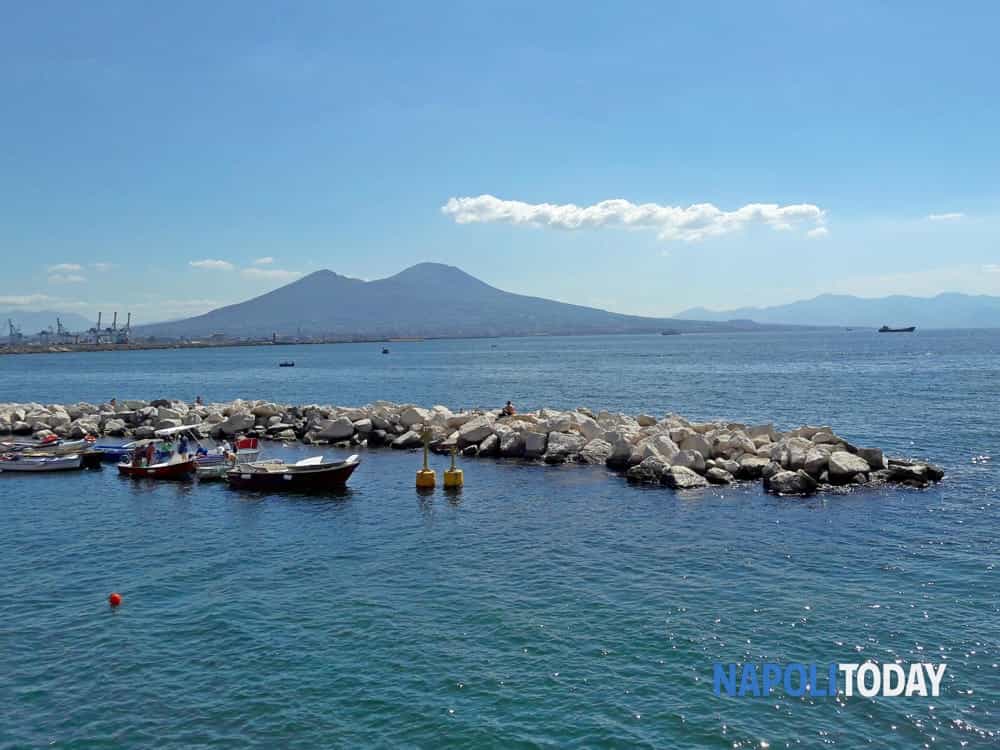 Nasce a Napoli la batteria green che si ricarica con l’acqua di mare