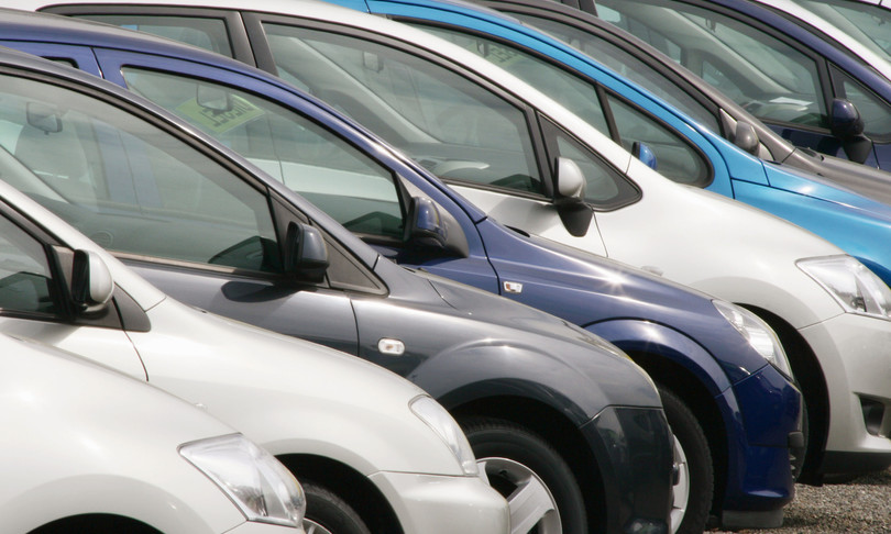 Per 8 italiani su 10 la prossima auto usata sarà ibrida o elettrica