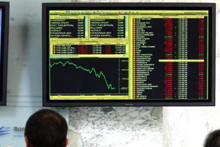 Piazza Affari chiude ai minimi intraday