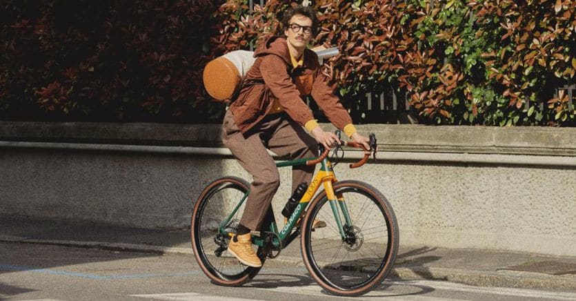 Tod’s e Colnago firmano una bicicletta high tech che interpreta lo stile di vita italiano