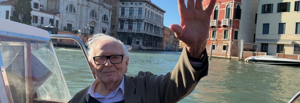 Sfilata a Venezia per i cento anni dalla nascita di Pierre Cardin