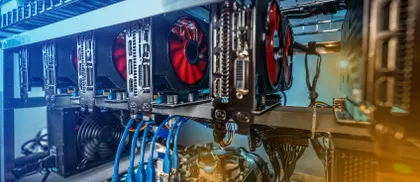 I miner di bitcoin chiudono bottega: hash rate al minimo di 5 mesi