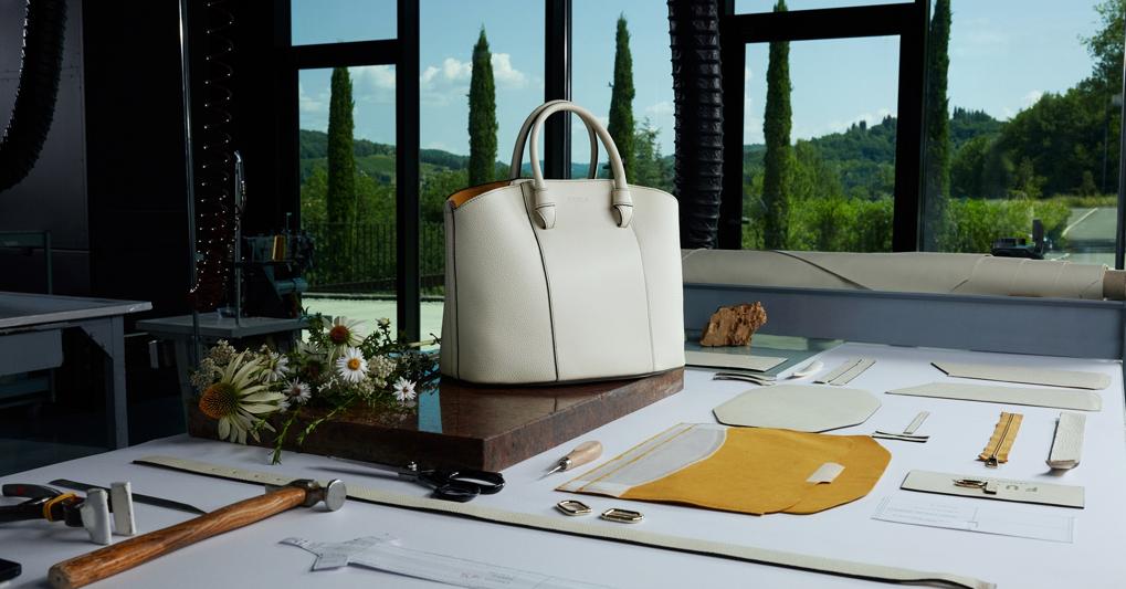 Per Furla primo semestre positivo