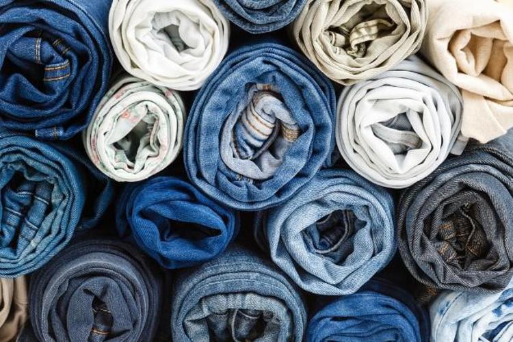 Rifiuti tessili, dal consorzio Ecotessili un progetto pilota di raccolta