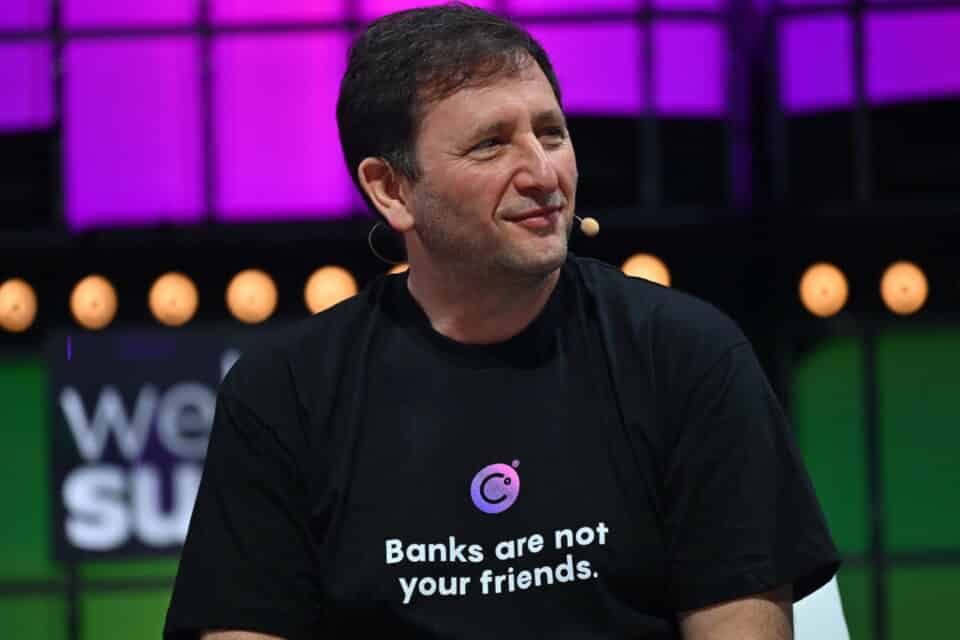 Celsius, il ceo  Alex Mashinsky si dimette