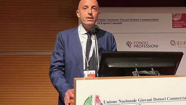 De Lise (commercialisti): Petizione popolare per la razionalizzazione del calendario fiscale