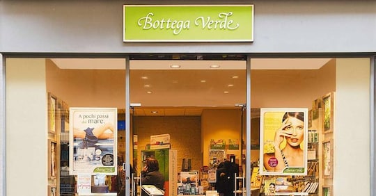 Bottega Verde compie 50 anni tra ricerca e attenzione all’ambiente