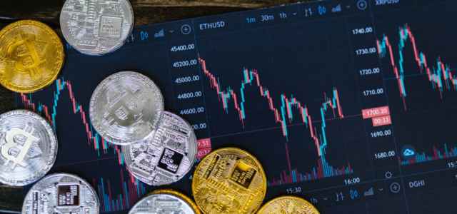 Criptovalute, FTX chiede bancarotta assistita/ Amministratore delegato si dimette