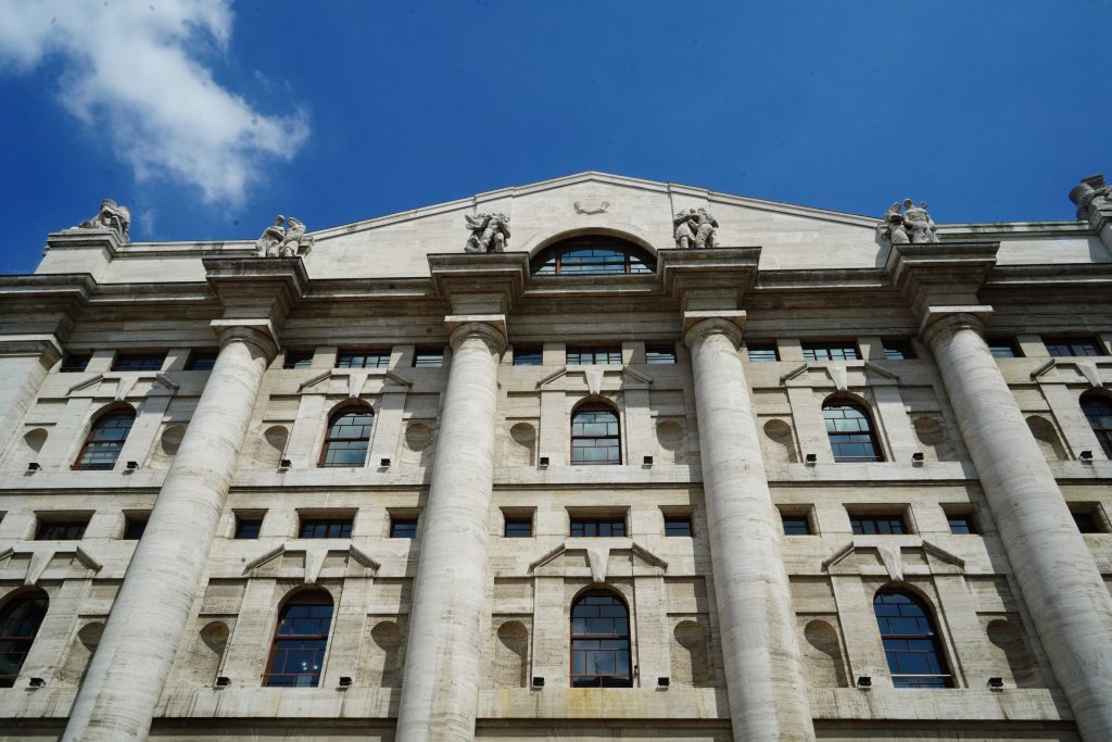 PIAZZA AFFARI: adesso si va a caccia di conferme