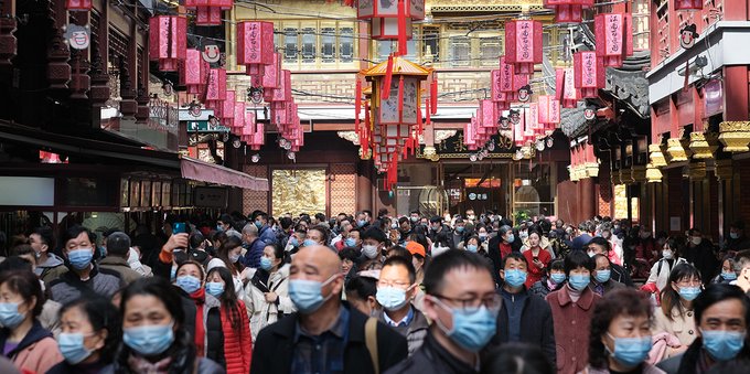 Il Covid non molla la Cina: mercati a picco. E la corsa dei tassi fa paura