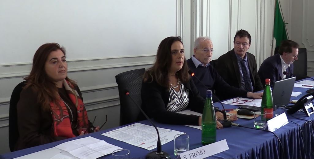 Salute, piazza dei Martiri diventa ‘ambulatorio per un giorno’