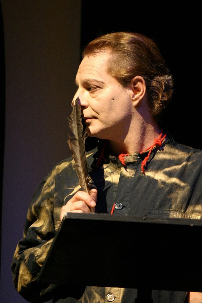 Moscato riporta in scena “Ritornanti”