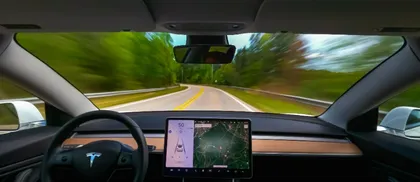 Perché il titolo Tesla sta scendendo? Il 2023 inizia con un calo del 14%.