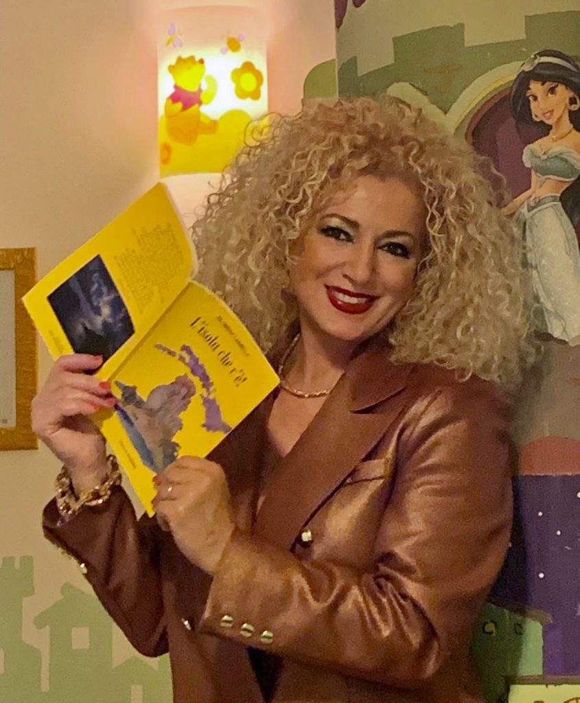 “L’isola che c’è”, l’ultimo libro di Filomena Carrella