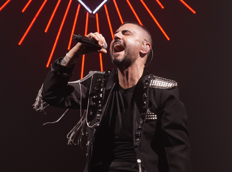 Gianni Fiorellino in concerto all’ex base Nato di Napoli