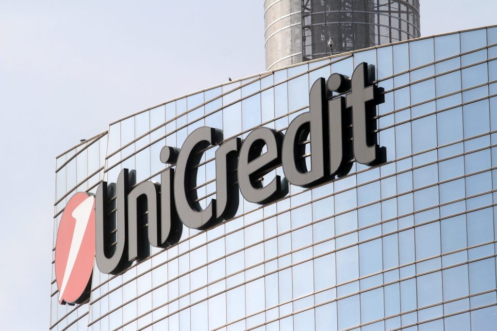 Unicredit eserciterà opzione di rimborso anticipato titoli per 1,25 miliardi