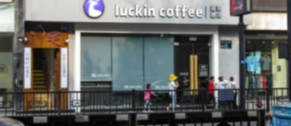 Mentre le azioni di Luckin Coffee scendono, è sicuro acquistare il calo?