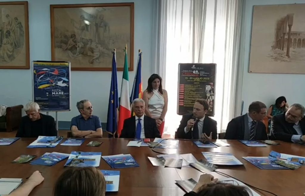 Al Premio Charlot si celebrano i compleanni di Troisi, Dalla e Battisti