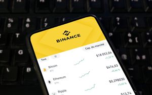 Crypto, la SEC accusa Binance e il CEO Changpeng Zhao di violazione della legge