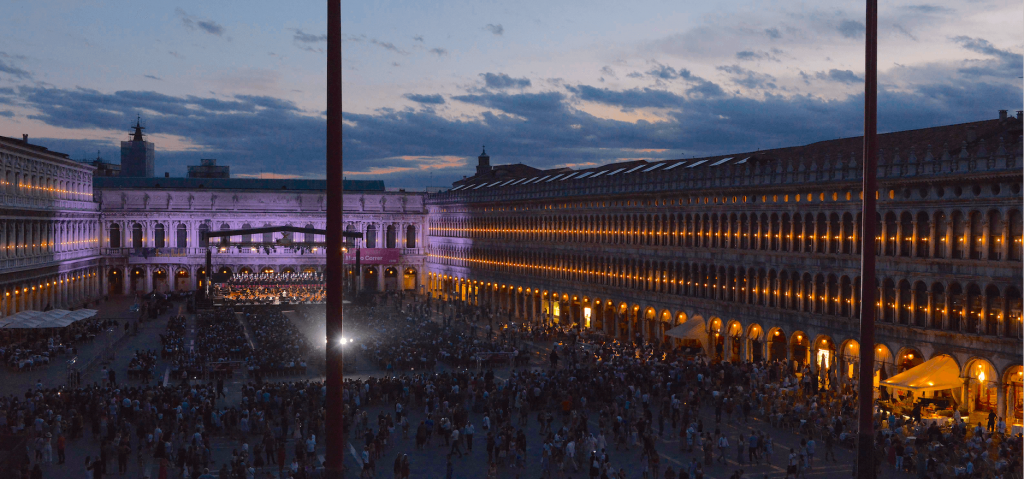 Juraj Valcuha dirige la Nona Sinfonia di Beethoven a Piazza San Marco