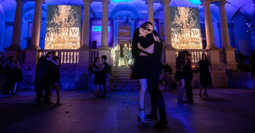 I consumi di cosmetica globali arriveranno  a 700 miliardi  nel 2027