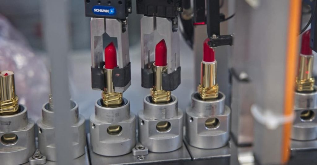 La Lombardia traina il business   dell’industria cosmetica italiana