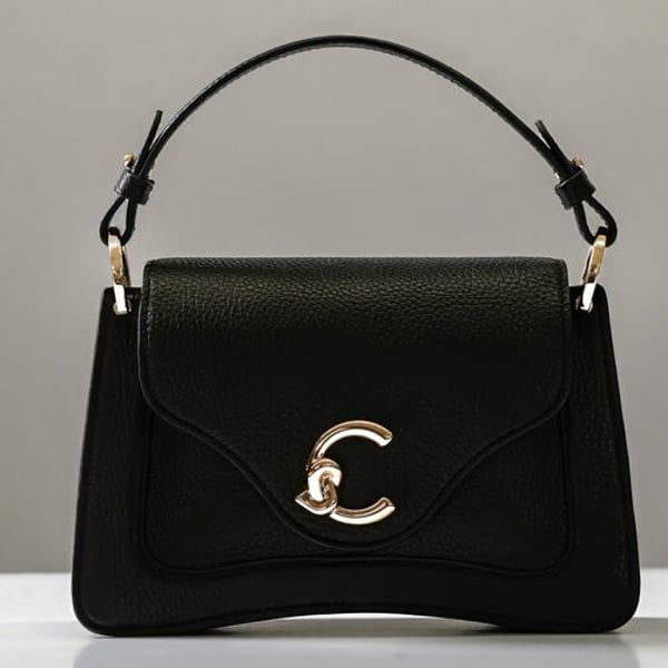 Coccinelle supera i 100 milioni di ricavi. Nel 2025 focus su Emirati e Giappone