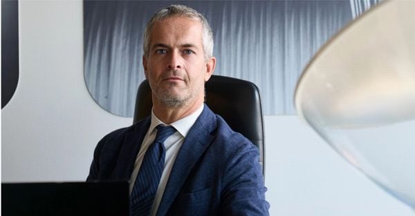 Chanel rileva il 35% di Mantero Seta. «Un’operazione che dà fiducia al tessile italiano»