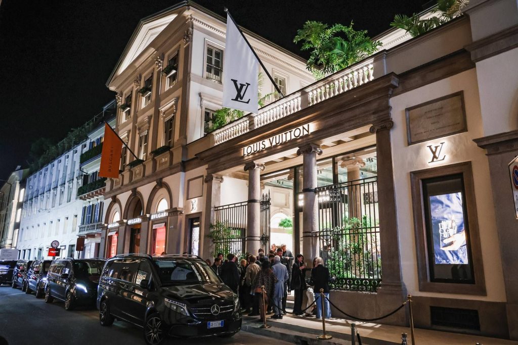 Da Louis Vuitton ad Armani, il lusso è in tavola