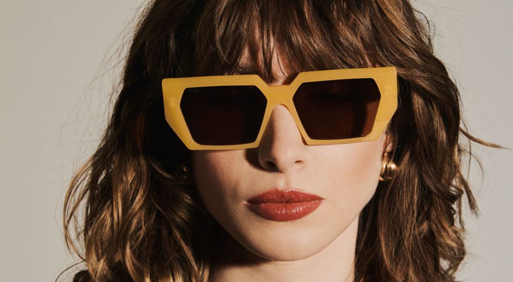 JPLUS presenta il futuristic chic style di “Deva” & “Kylie”